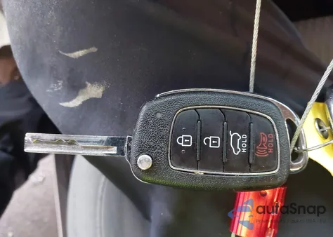 2018 Hyundai Santa Fe Sport 2.4L from USA, damaged, VIN 5NMZTDLB7JH088582